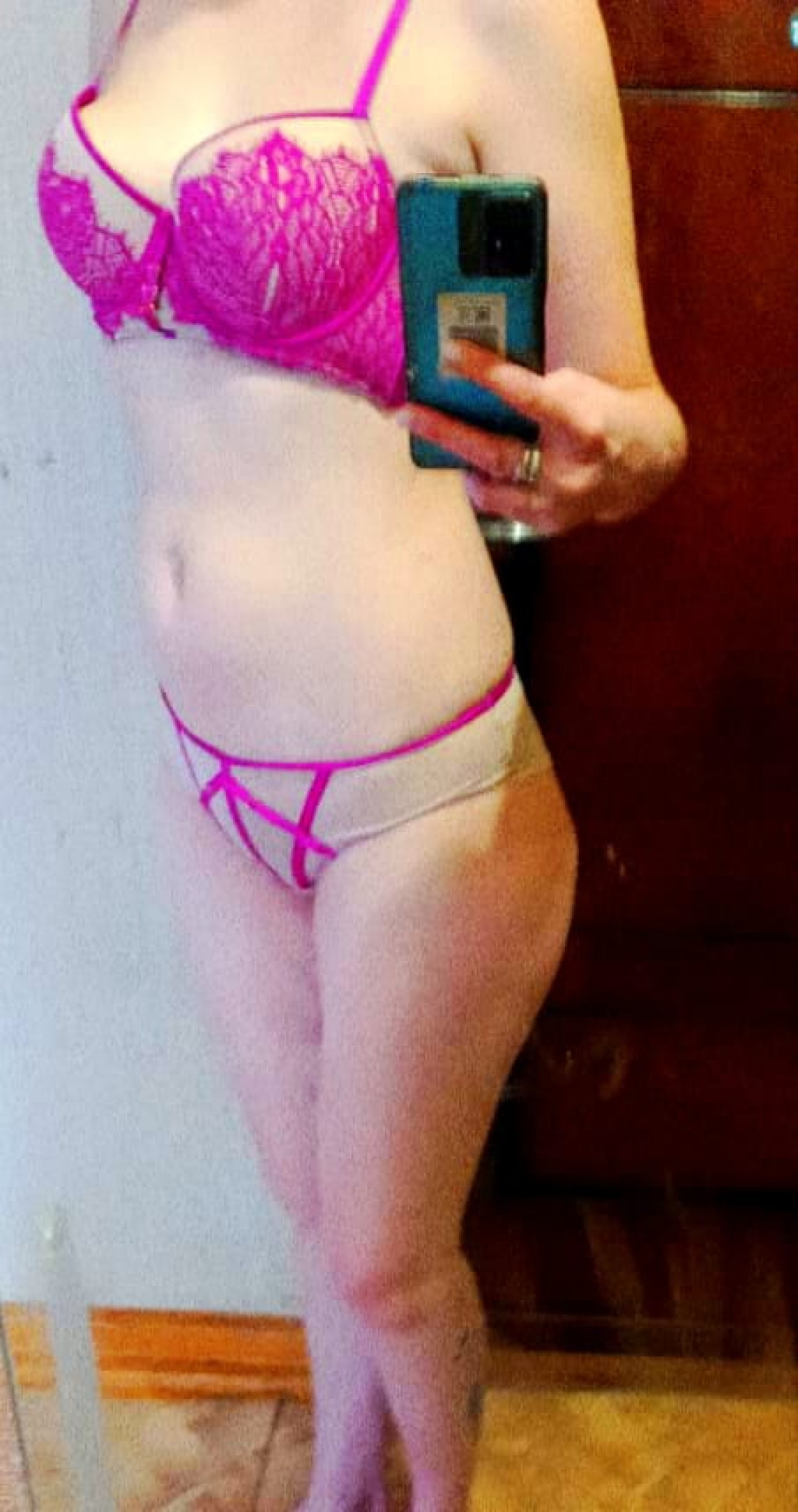 Леруся: проститутки индивидуалки в Омске